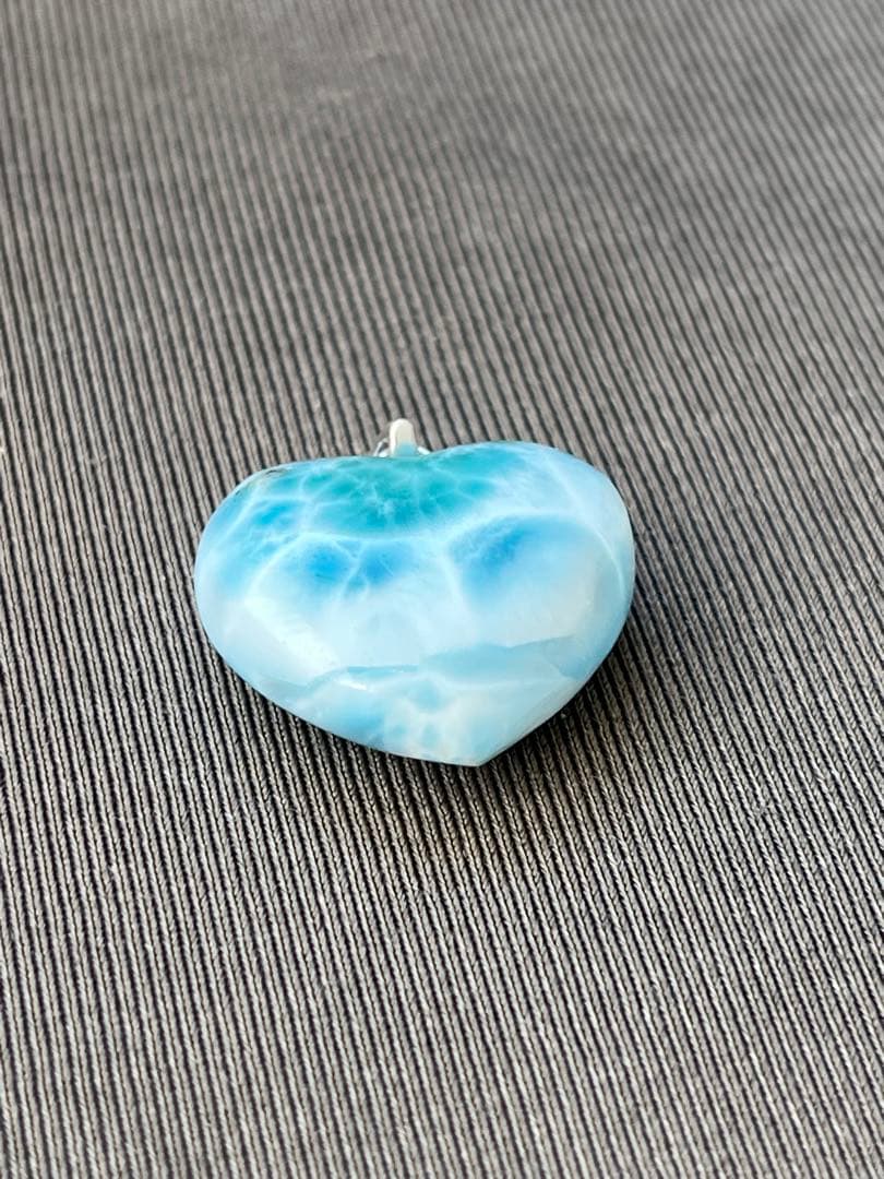 天然石☆品質良し！ラリマーハート型ペンダントトップ☆濃いブルー