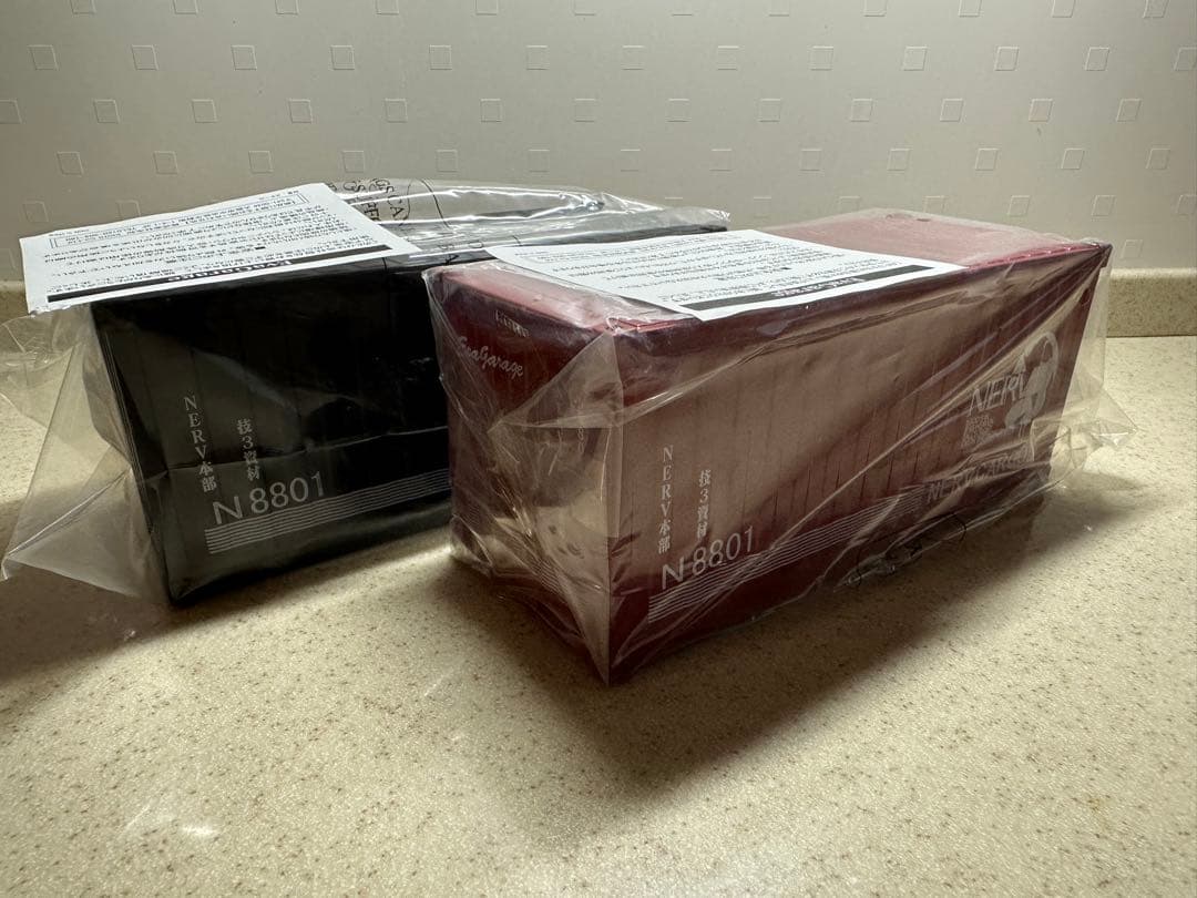 【希少未開封品】エヴァンゲリオンNERV CARGO セット 黒 赤2個セット