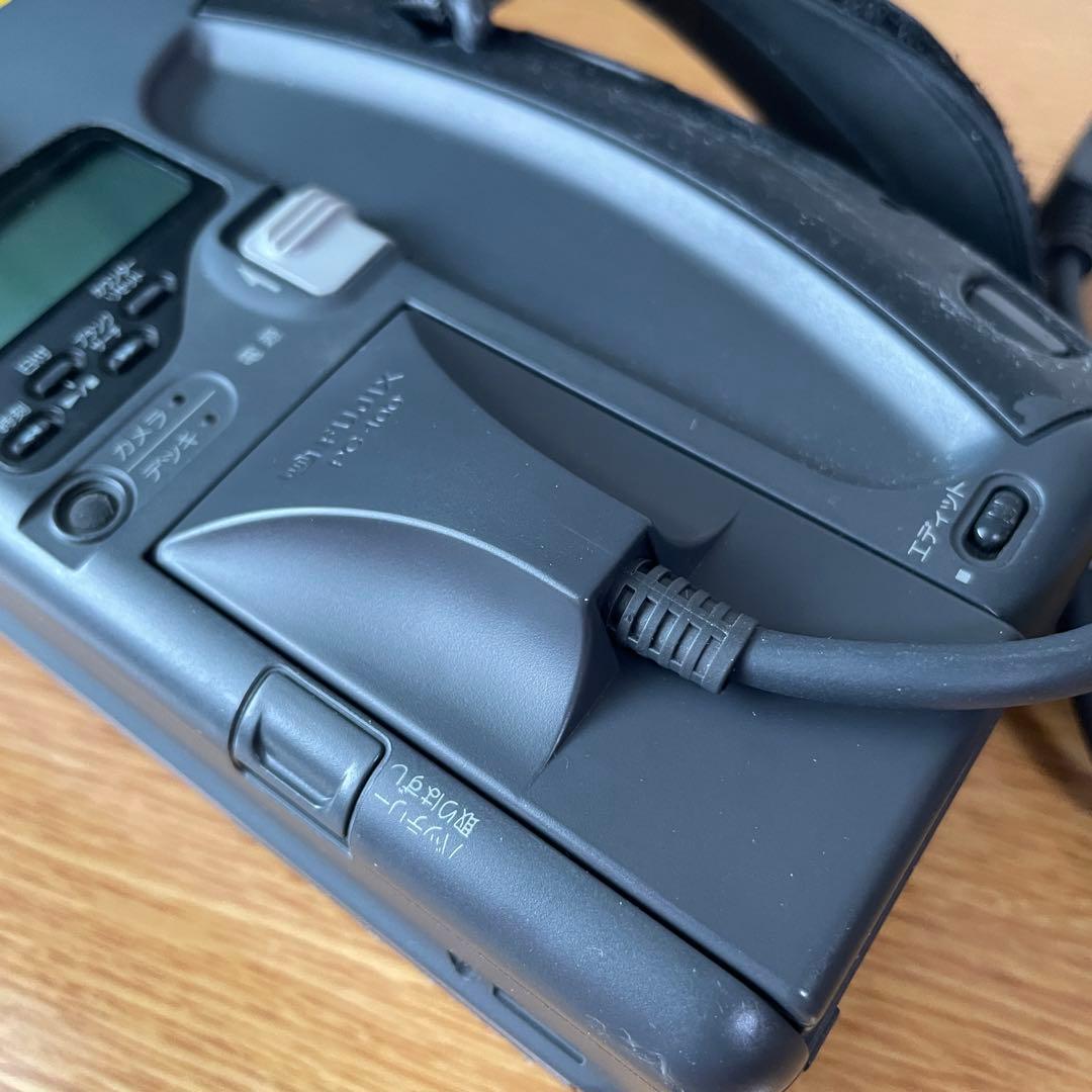 ジャンク扱い】FUJIX simple-Hi8 FS-1 ビデオカメラ 8mm - メルカリ