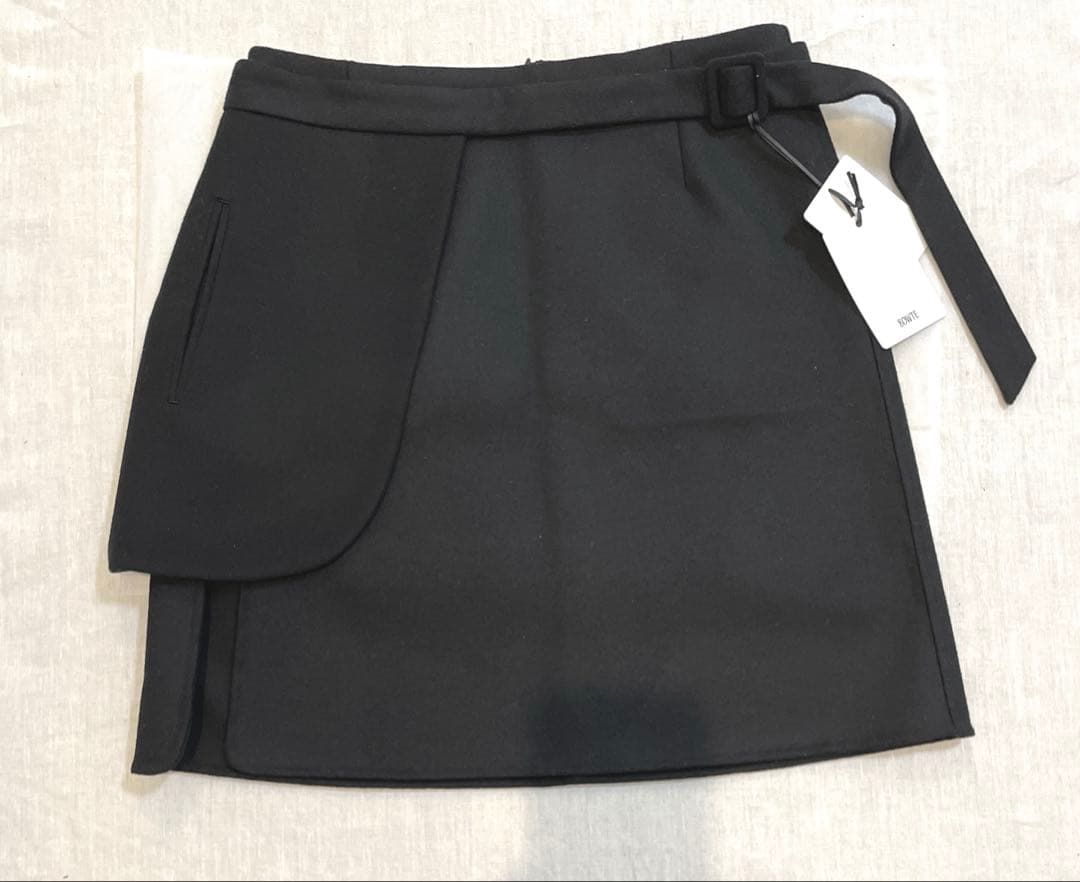 BOWTE バウト【定価82,500円】ウール メルトンリバー ベルト スカート