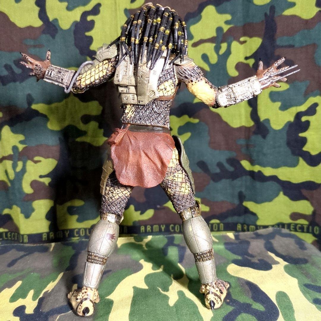 NECA／クラシックプレデター・ダメージver【中古•パッケージ無し】