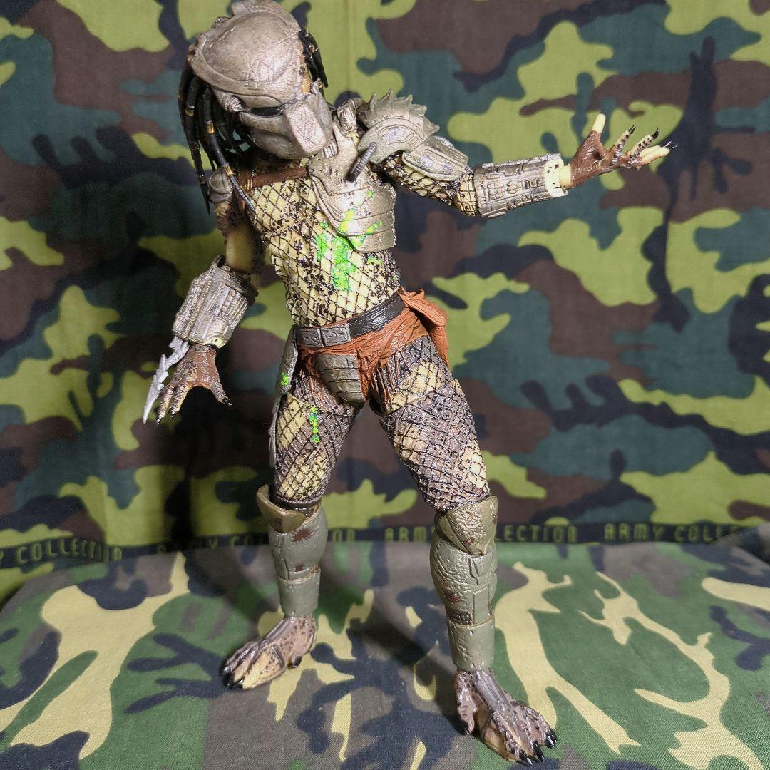 NECA／クラシックプレデター・ダメージver【中古•パッケージ無し】