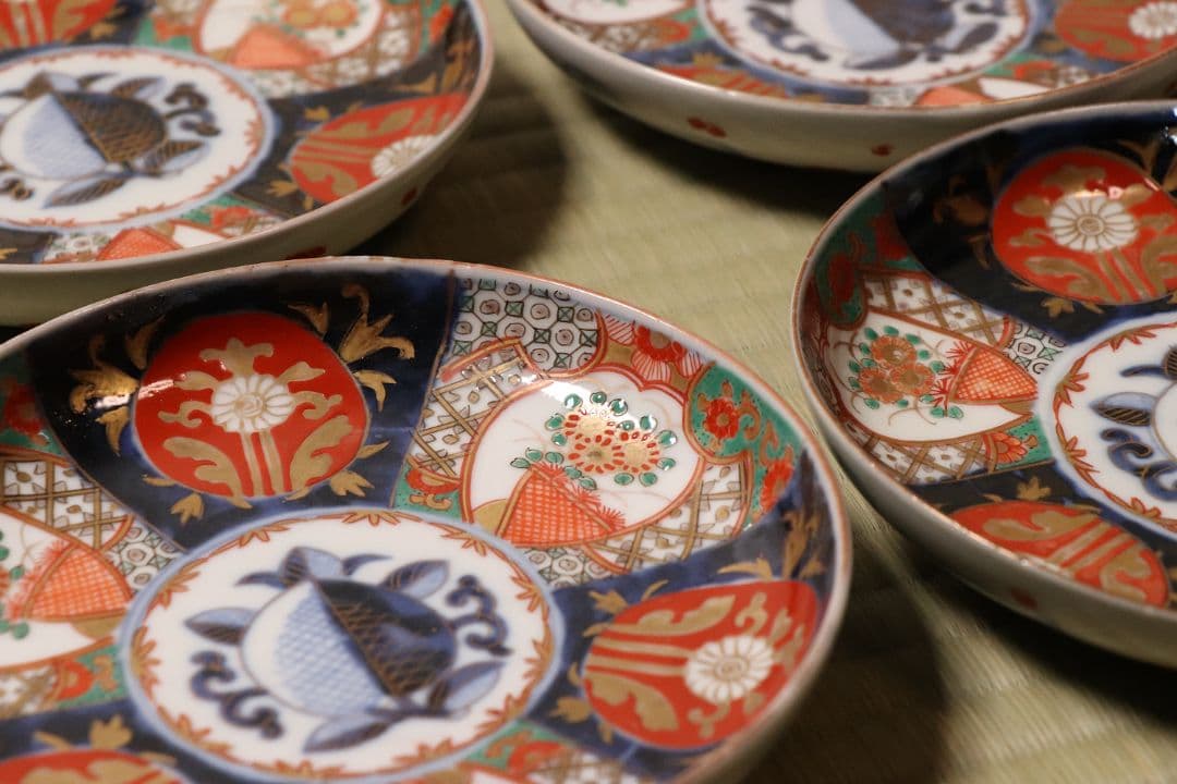 【CM48】古伊万里 色絵 五寸皿 四客 中皿 金彩 錦手 柘榴 花篭 草花