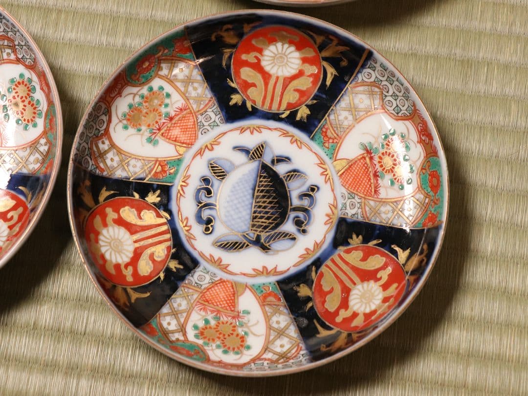 【CM48】古伊万里 色絵 五寸皿 四客 中皿 金彩 錦手 柘榴 花篭 草花