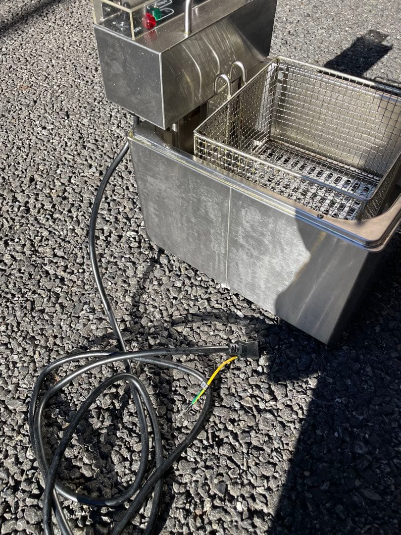 2025年卓上型電気フライヤーTBEF-7 テンポス　エイシン電気