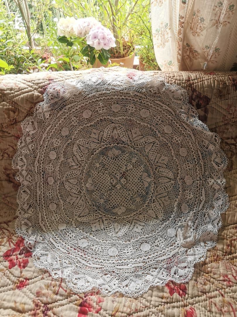 アンティークマルチーズレース 美しいエクリュφ75㎝見事なラージ