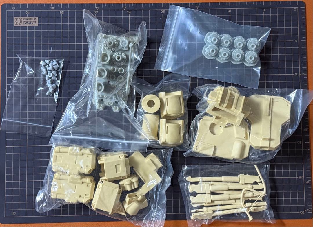 超貴重　限定50個　1/100 MSN-01サイコミュ高機動試験用ザク