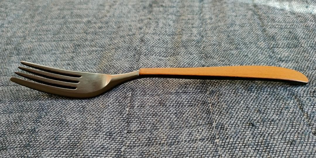 伏見眞樹さん作 漆のディナーフォーク