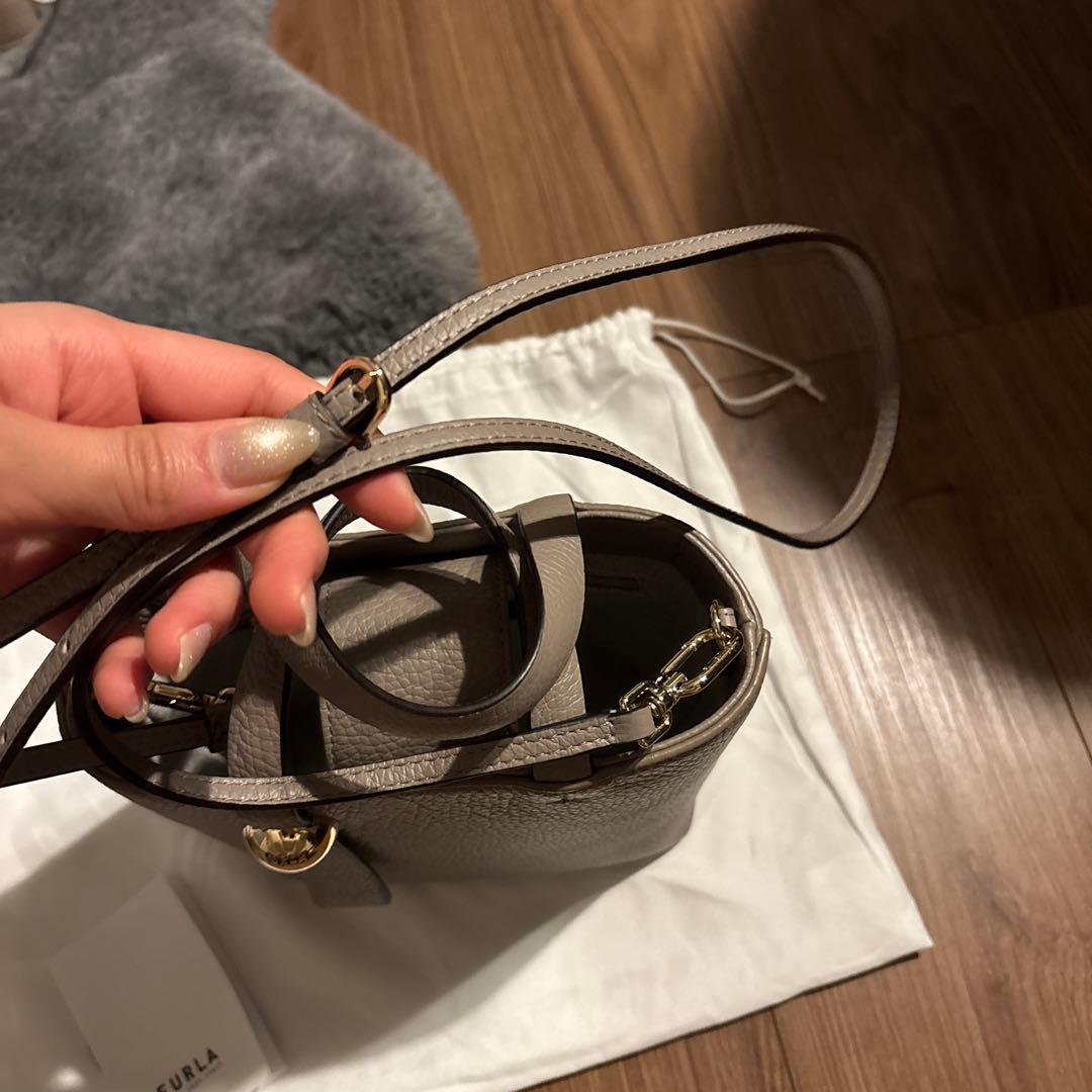 FURLA フルラ ショルダーバッグ スフェラ ベージュ