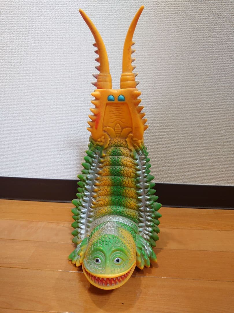 ブルマァク復刻 ジャイアントツインテール ソフビ 怪獣 ウルトラマン