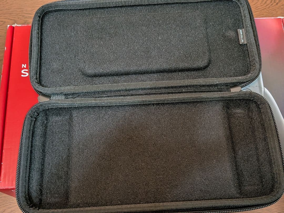 Nintendo Switch 本体 ブラック ＋Joy-Con黄青＋ケース付