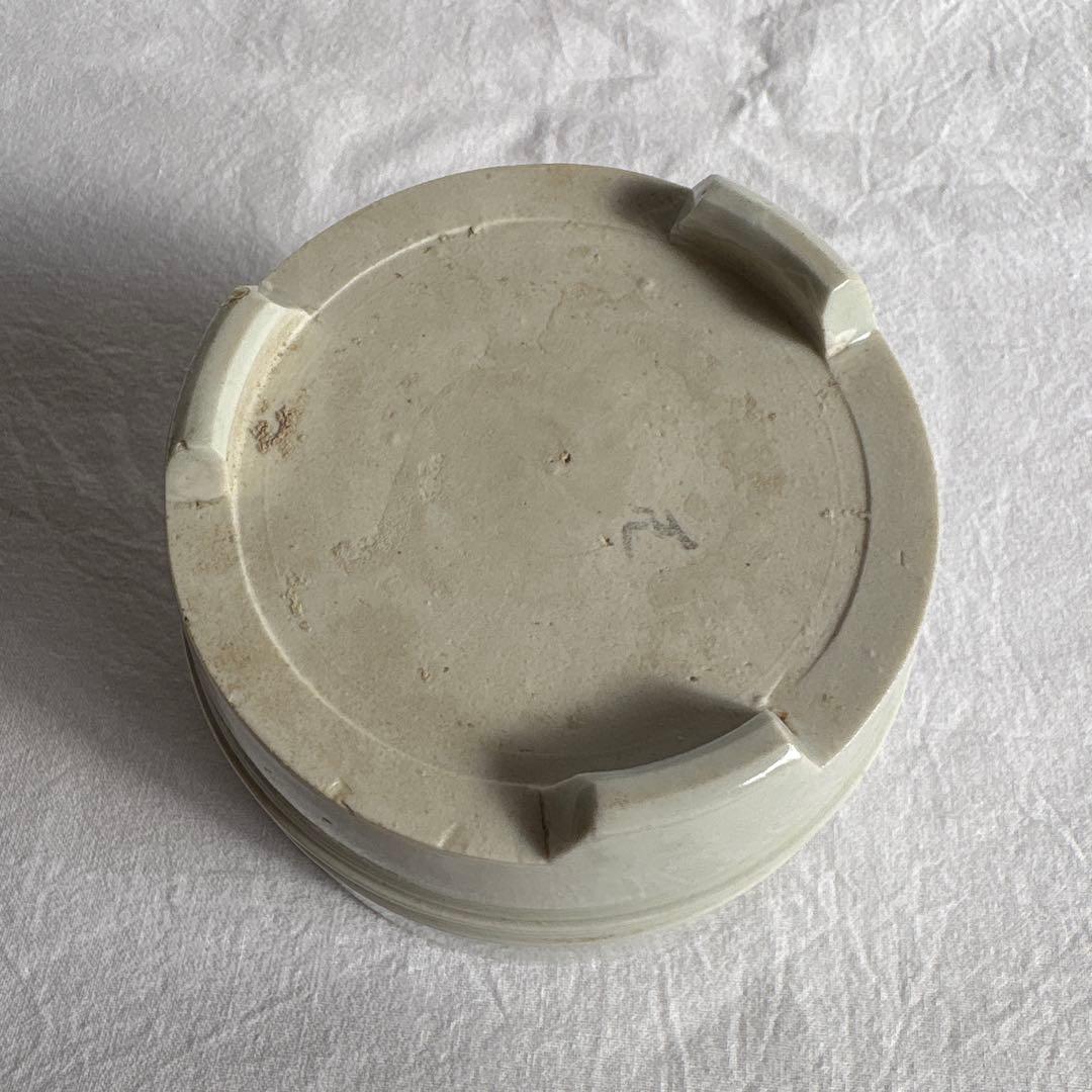 徳化窯 線紋様白磁香炉