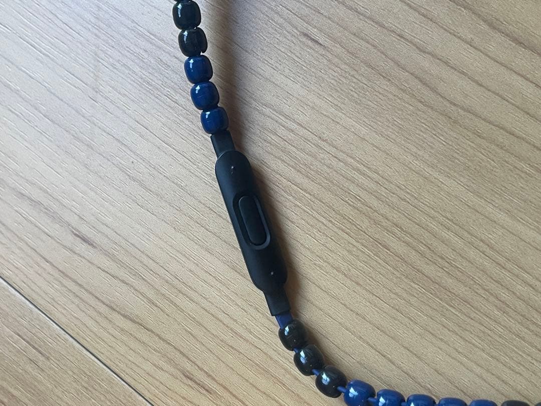 そ*様 激レア sacai × beats Earphone ネックレス ジャン