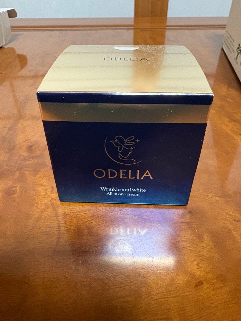 ODELIA Wrinkle and white AIOクリーム 3個