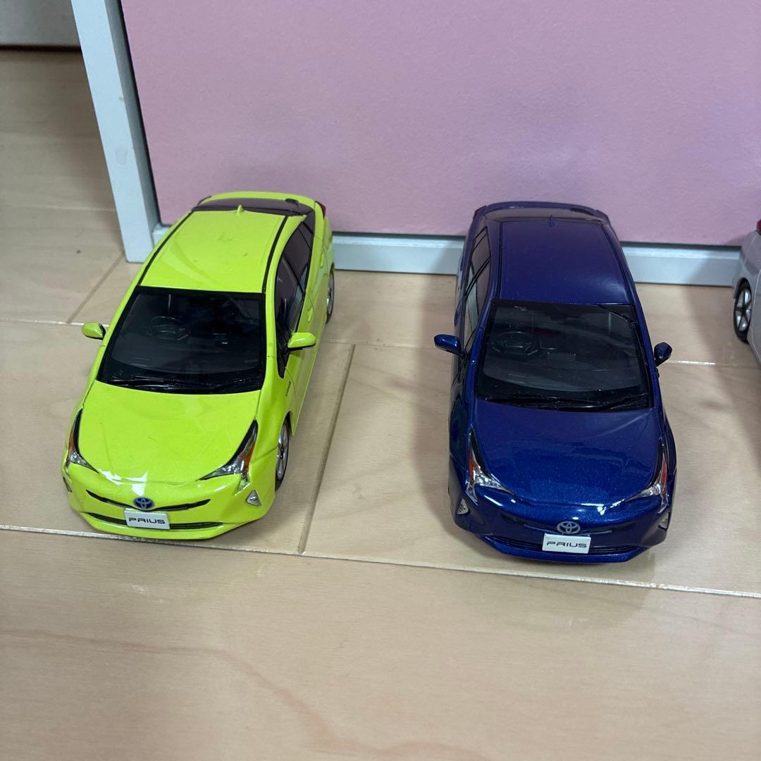 トヨタ プリウス 1/30 色見本ミニカー 傷アリ