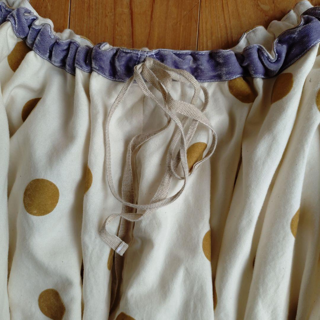 GASAとspologumのコラボ水玉柄のスカート