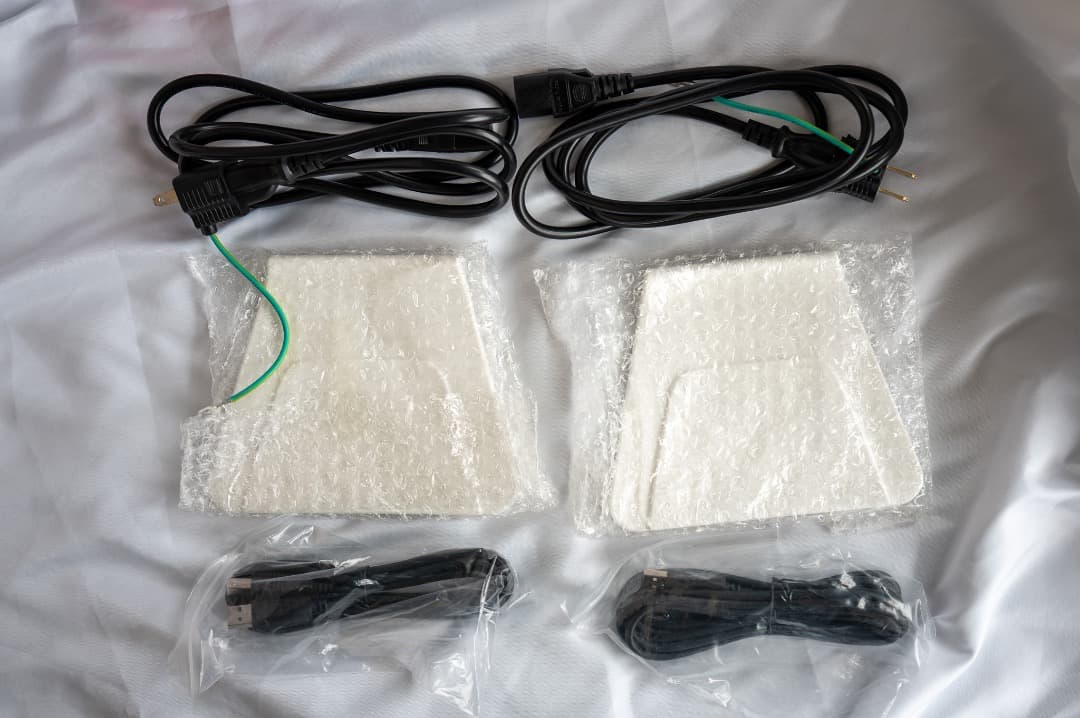 IK Multimedia iLoud MTM MKII ホワイト ペアセット