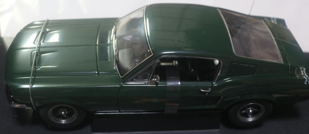 希少オートアート製　映画『ブリット』劇中車　１９６８ムスタングＧＴ　１／１８