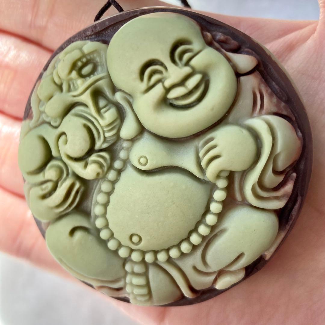 翡翠 硬玉 ジェダイト アンティーク 130.63g 手彫り 彫刻 菩薩 魔除け