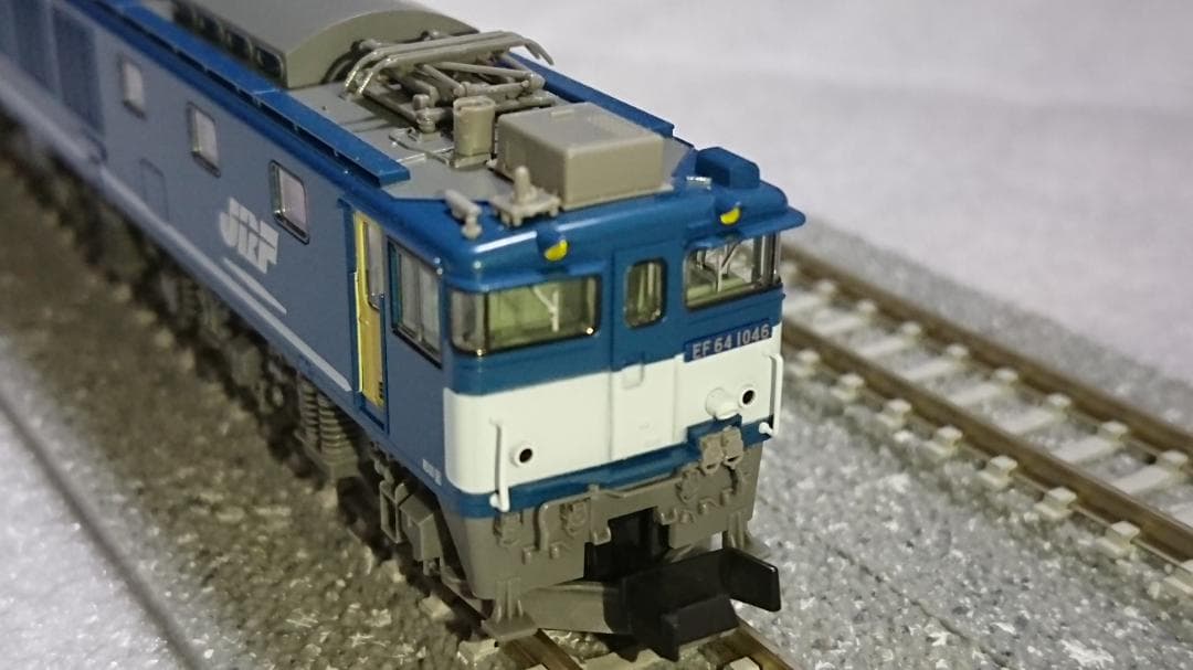 TOMIX9131 EF64-1000形電気機関車(JR貨物更新車・広島工場色) EF64-1000