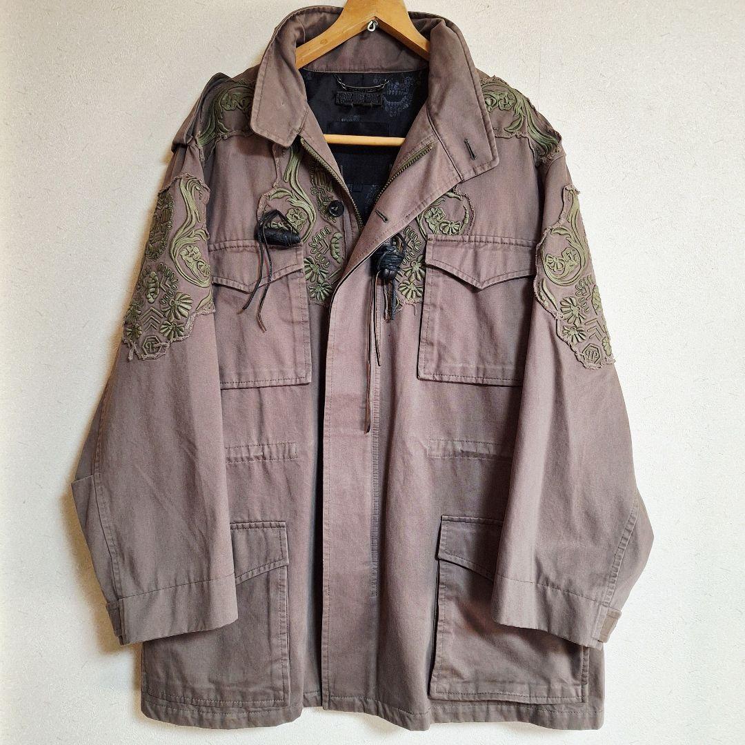 フィリッププレイン 裏地マルチカラ ーラビットファー付 スカル刺繍 ハーフコート