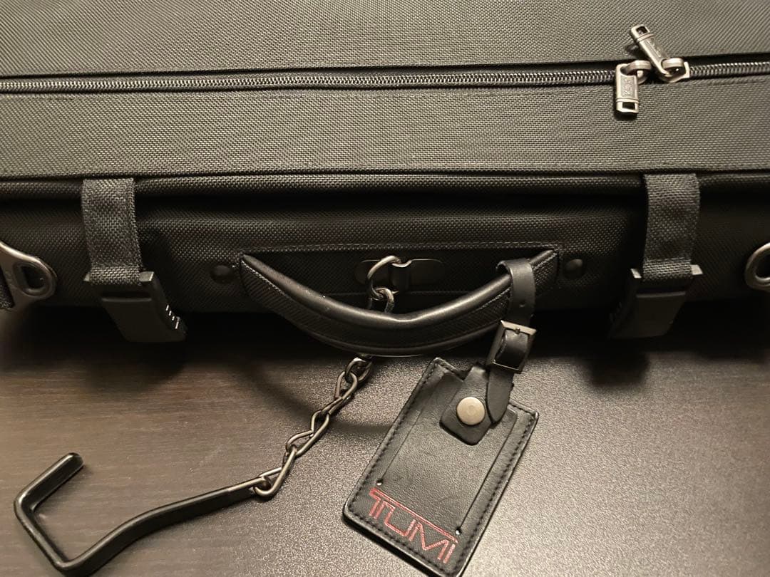 超美品】TUMIトゥミ ガーメントバッグ バリスティックナイロン22133D4