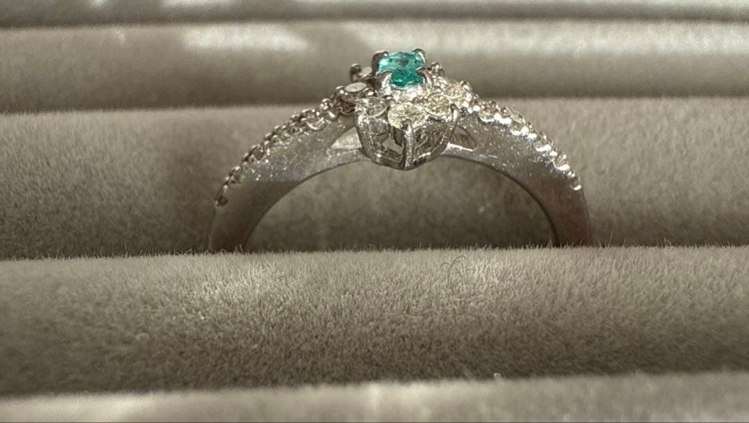 ブラジル産　非加熱パライバトルマリン　プラチナリング 11号　鑑別所付き