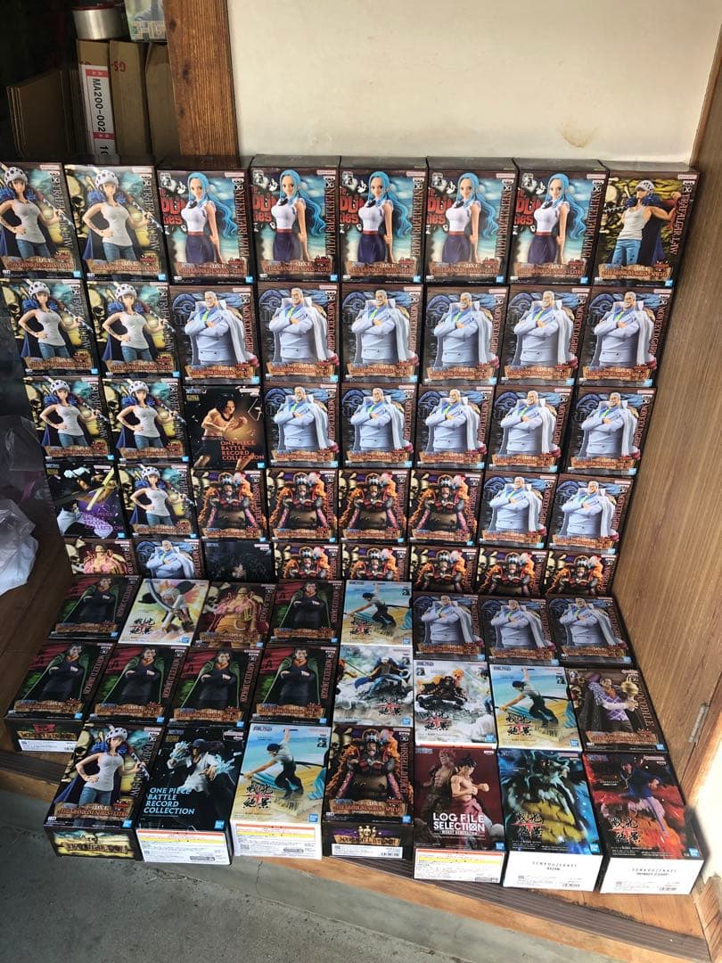 ワンピース　フィギュア　ガープ　ロー　ゾロ　黒ひげ　女ロー　63個