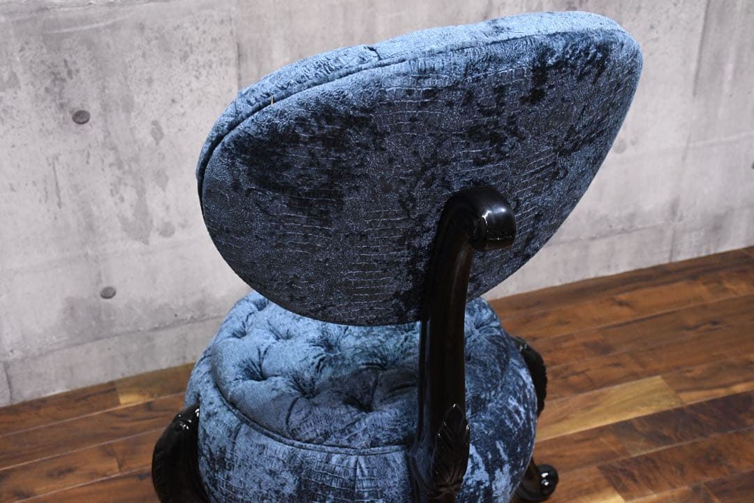 CIC35 アピス六本木 Volpi スツール 猫脚 ボタンダウン サロンチェア