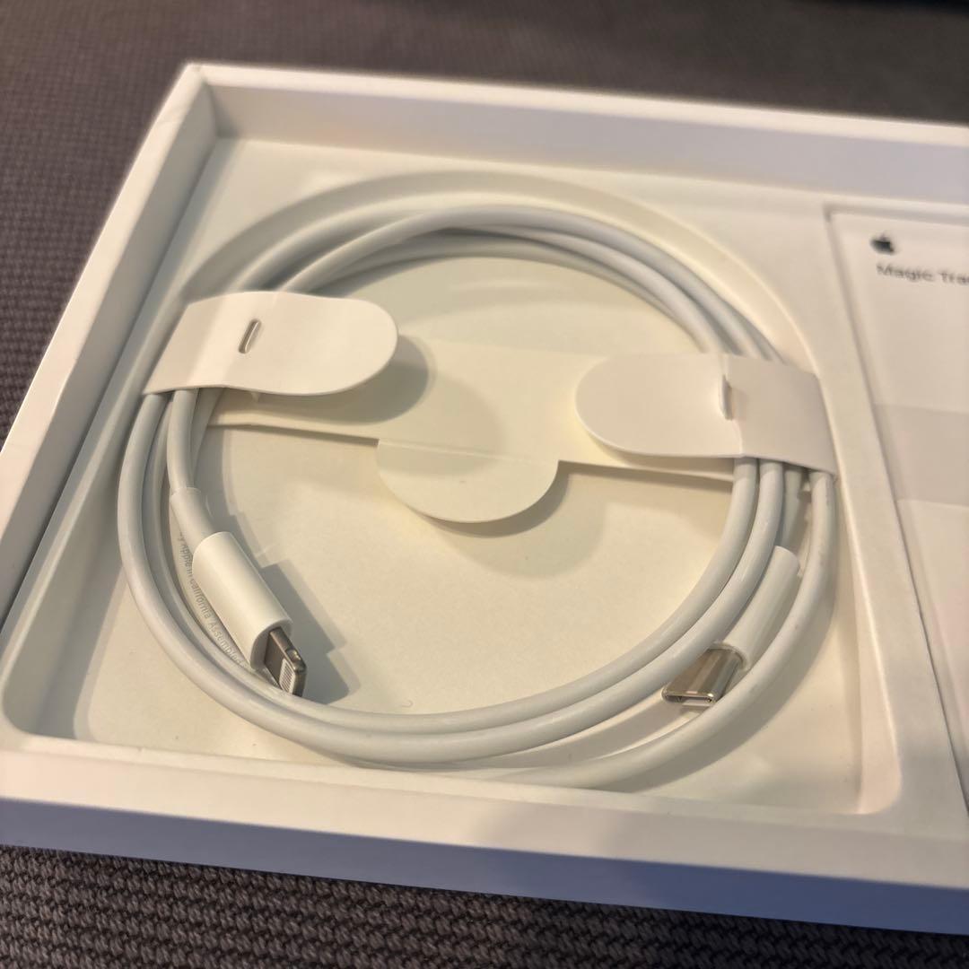 Magic Trackpad ホワイト USB-Cケーブル付き - マウス・トラックボール