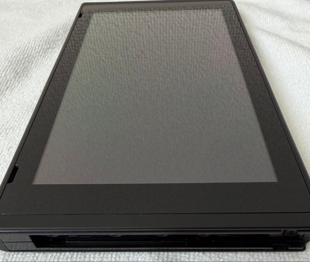 Nintendo Switch本体(付属品は未使用)