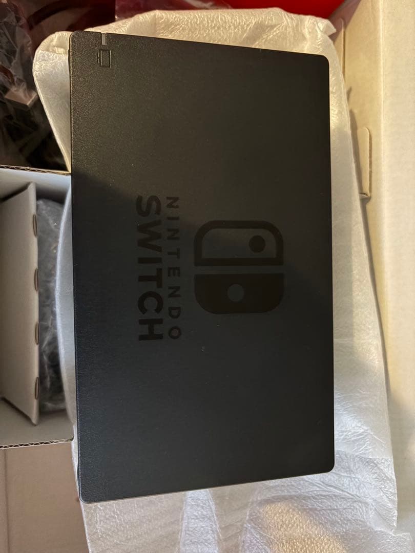 Nintendo Switch 本体 スイッチ　任天堂