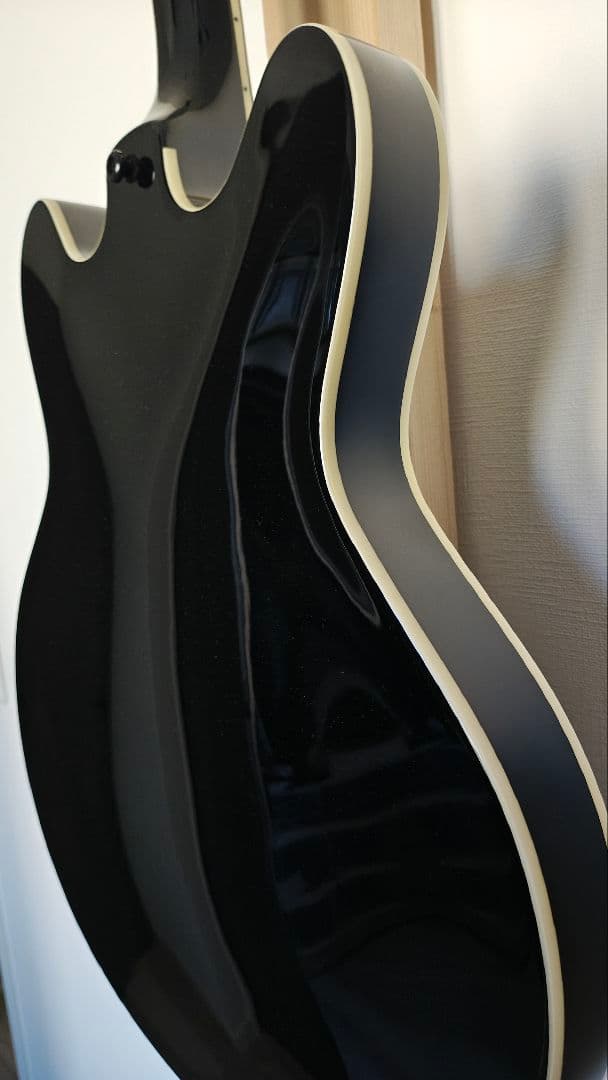 Vox Bobcat V90 with Bigsby ブラック