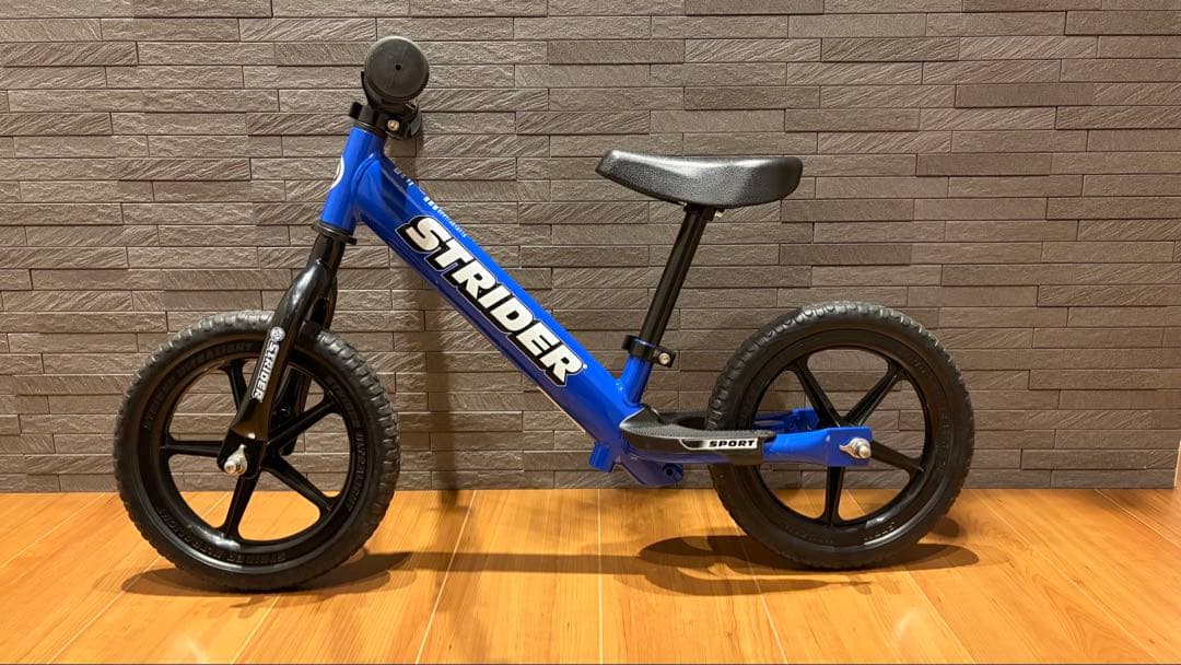 ☆【断捨離中】なつ様専用☆ ストライダー スポーツモデル 12インチ 青