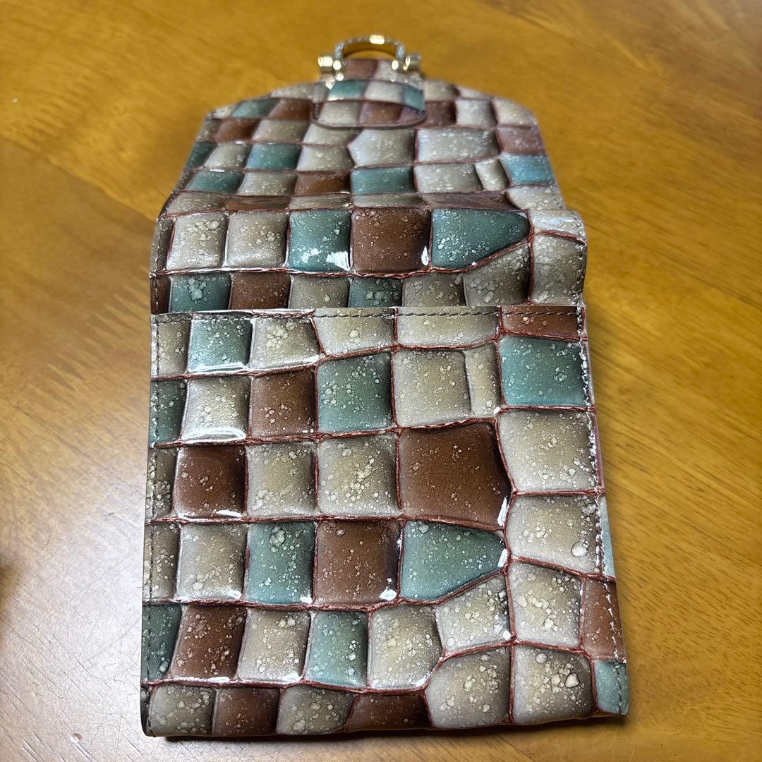 ATAO ロトロ・ヴィトロ アドリアエメラルド