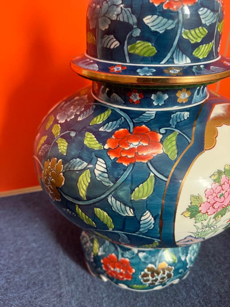 1955 366 有田焼 金龍窯 博山作 沈香壷 飾壷