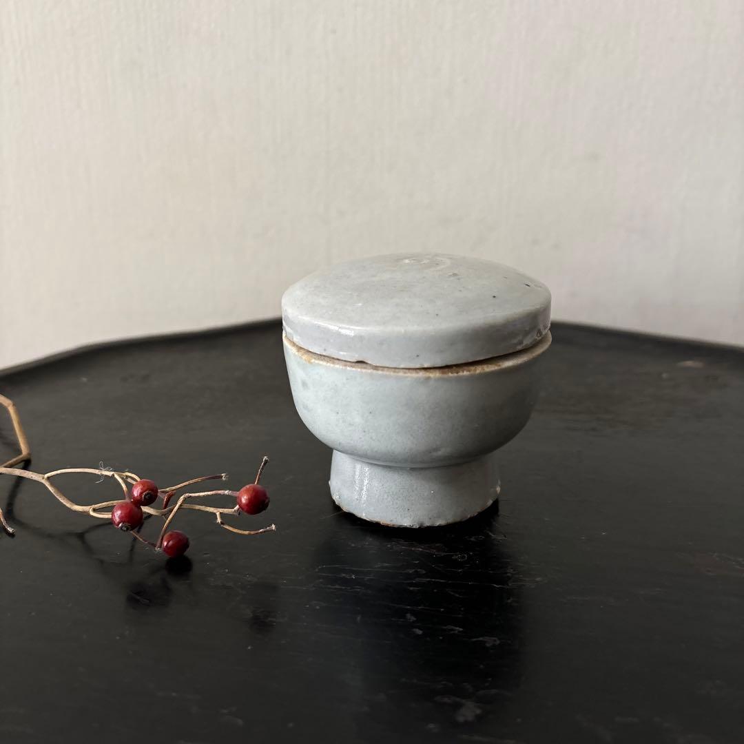 李朝白磁盒子　朝鮮古美術　合子 蓋物　古道具　アンティーク　骨董　韓国古民芸