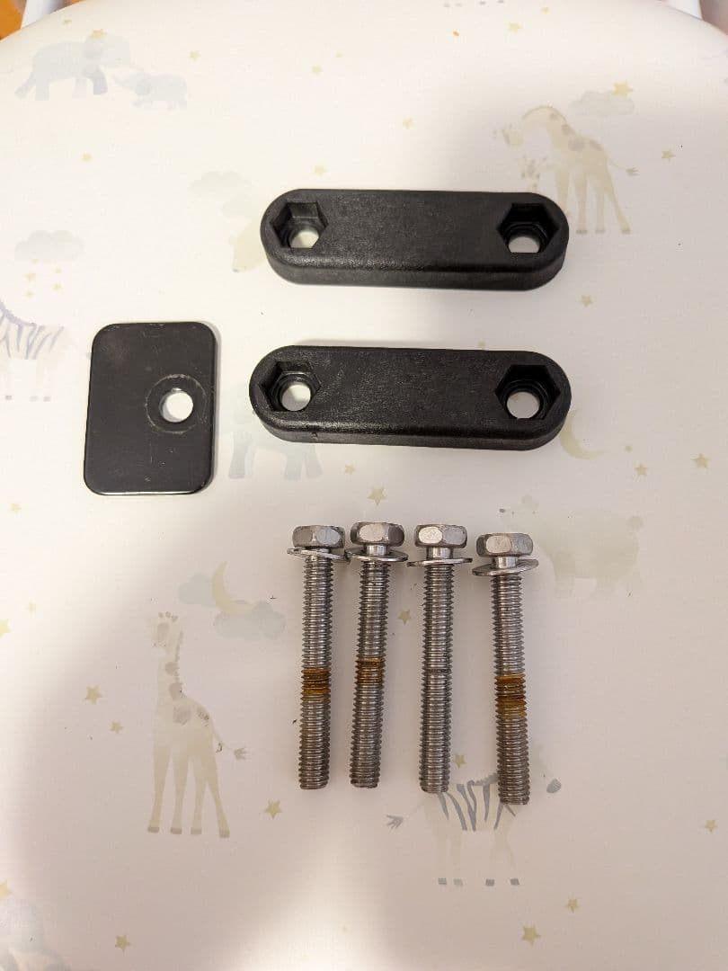 【純正】CombiギュットクルームEX前乗せチャイルドシート レインカバー付