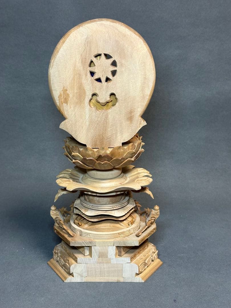 白檀 金泥書 大如来3寸 六角ケマン台 木彫り 仏像 アンティーク 置物