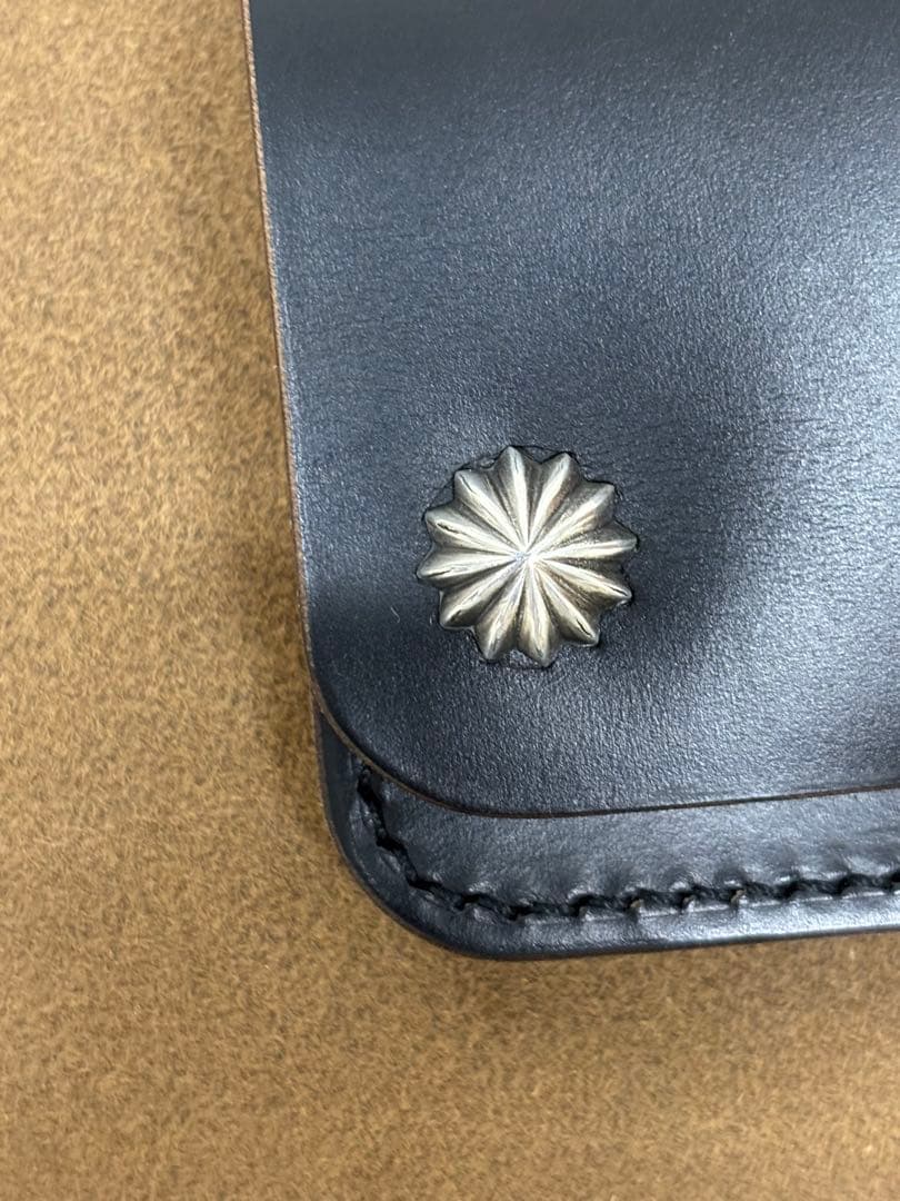 クロムエクセル　トラッカーウォレット　ミドル　黒　茶心　3層　シルバー925