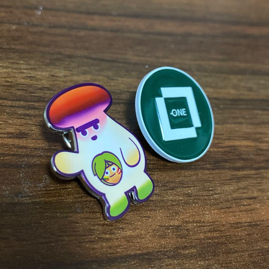 2点セット】 関西万博 EXPO2025 バルト館 バラビちゃん スタッフピン