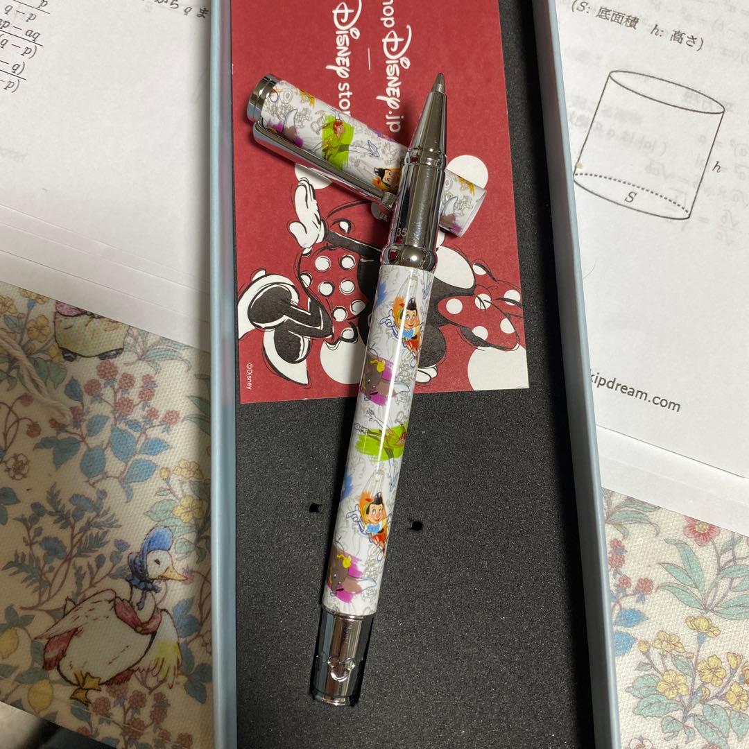 新品レア クラリス サラサマルチ4+1 ディズニーストア チップとデール