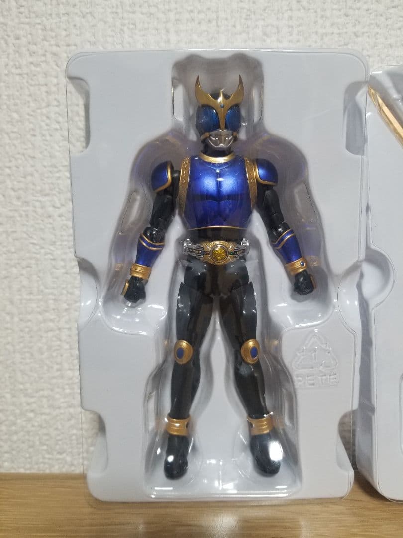 仮面ライダークウガ　真骨彫　ライジングドラゴンフォーム