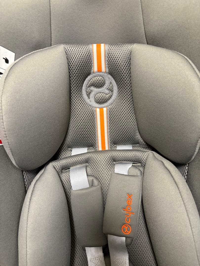 makoさま　Cybex クラウド G i-Size ベビーシート