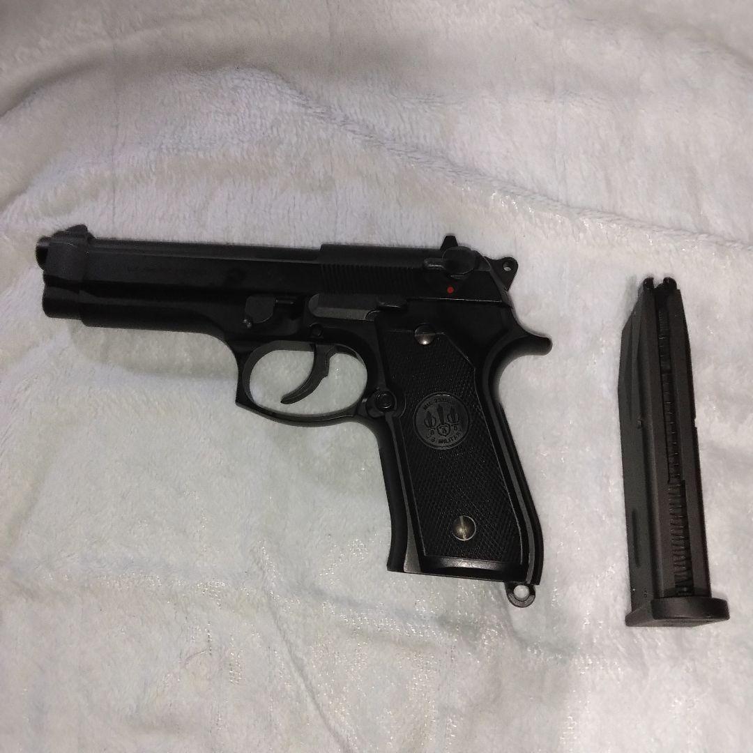 秋風セール！オマケ付き新春大特価セール！美品！気分はダイ•ハード エアガン