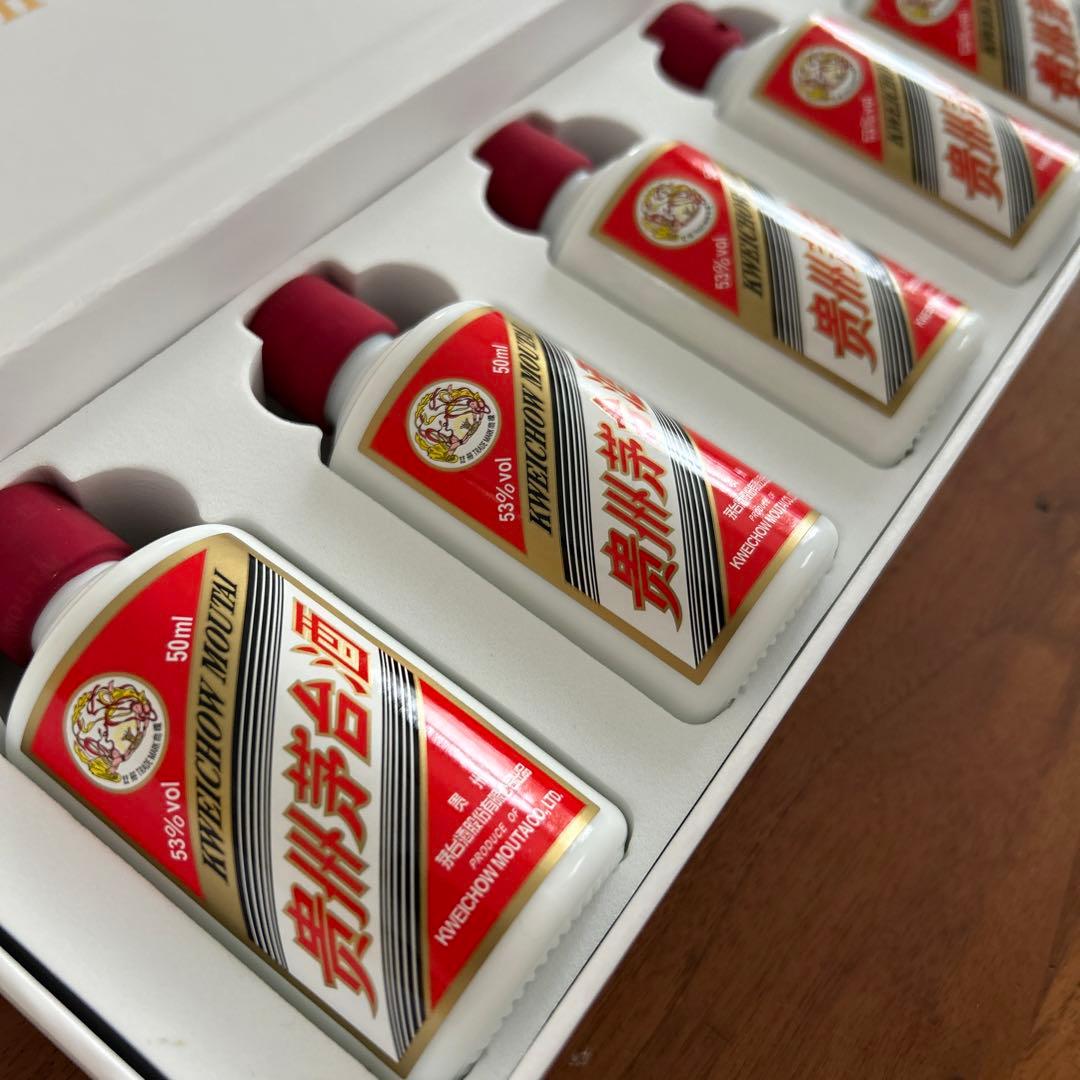 貴州茅台酒（マオタイ酒)天女ラベル 2015年 貴州茅台酒 天女ラベル 2018年