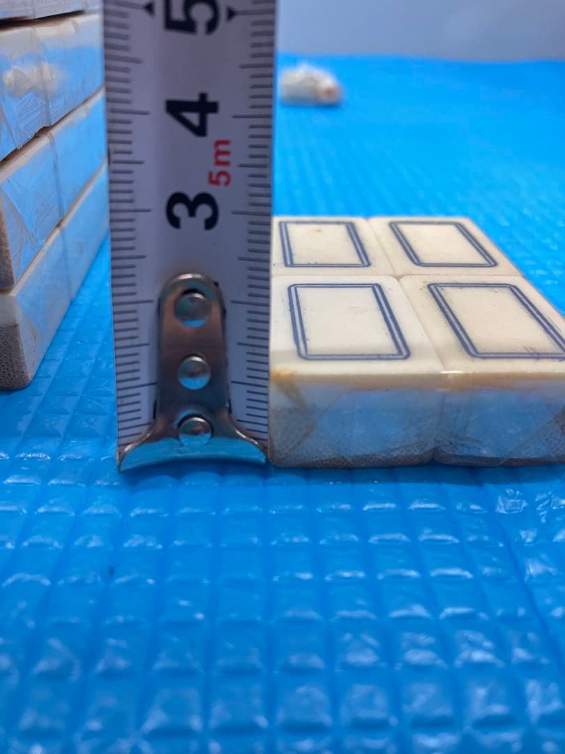 B0101)未開封　時代物　骨面竹背麻雀牌　ケース付き　麻雀約1700g