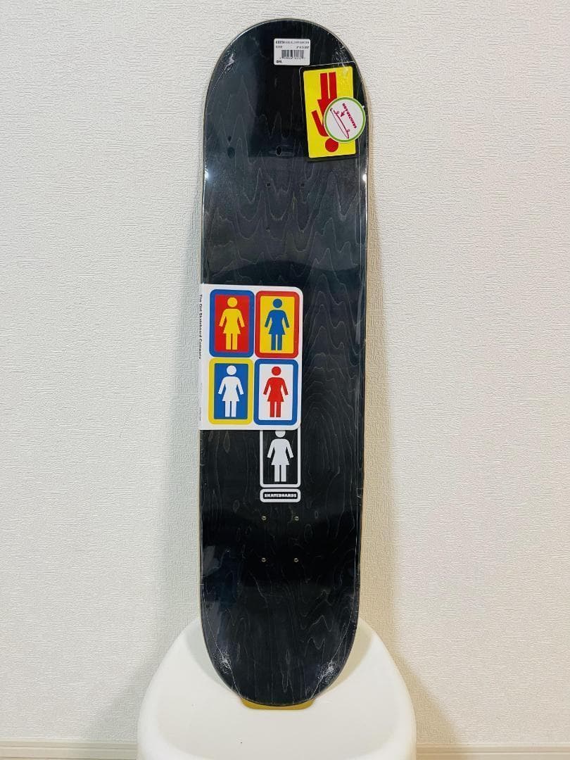 台湾製無地黒デッキテープ付き ガール　Girl 8.0デッキ