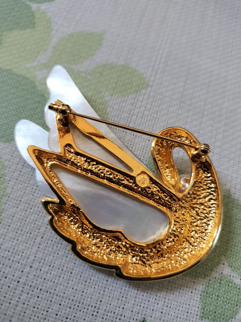 田崎白鳥デザインのブローチ 田崎白鳥デザインのブローチ 田崎白鳥