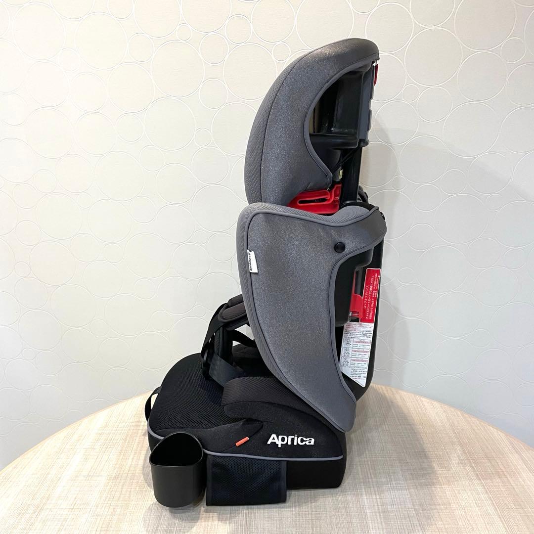 【極美品】Aprica エアグルーヴ チャイルドシート ドリンクホルダー付　黒
